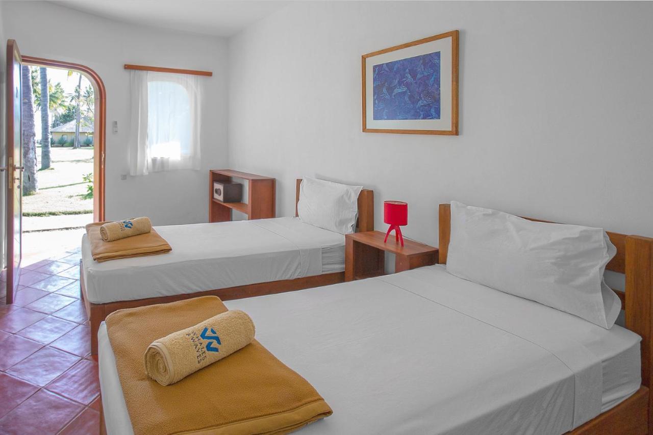 Whales And Waves Hotel Lemonga Kültér fotó